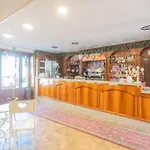 Pet Friendly Mirabeau 3*