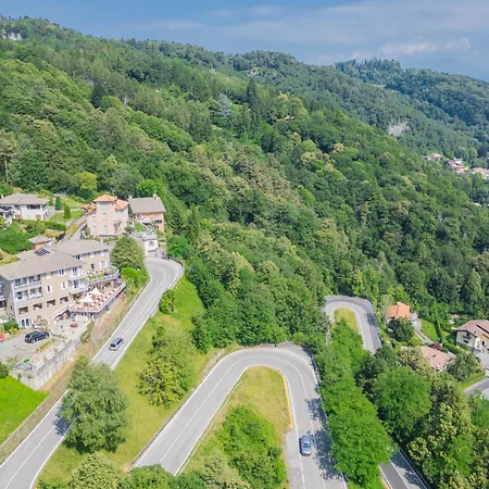 Pet Friendly Mirabeau מלון