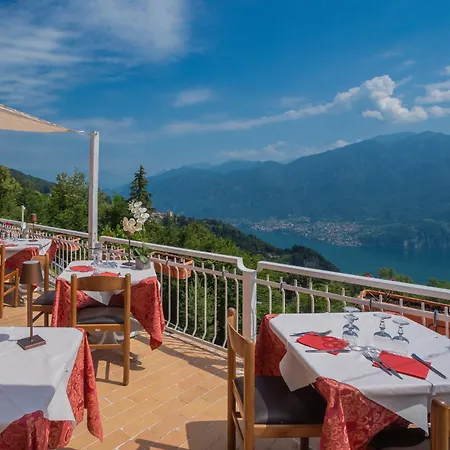 Pet Friendly Mirabeau מלון