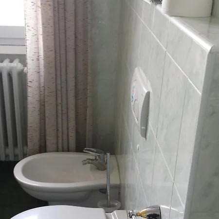 Pet Friendly Mirabeau