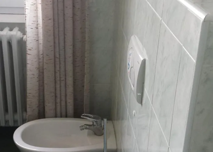 Pet Friendly Mirabeau