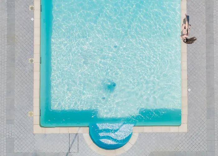 Pet Friendly Mirabeau Белладжо